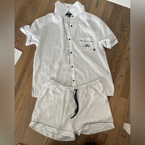 White Mrs Lounge Set